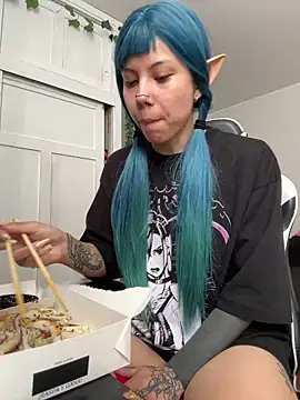 Snapshot of EemaHaruki chatting on December 2024 06:42:02 PM EemaHaruki online show from December 2024 06:42:02 PM