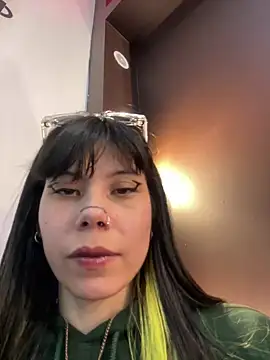 Snapshot of EemaHaruki chatting on January 2025 08:11:01 PM EemaHaruki online show from January 2025 08:11:01 PM