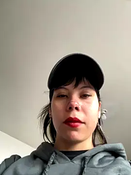 Snapshot of EemaHaruki chatting on October 2025 06:05:02 PM EemaHaruki online show from October 2025 06:05:02 PM