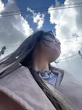 Snapshot of EemaHaruki chatting on November 2025 06:52:02 PM EemaHaruki online show from November 2025 06:52:02 PM