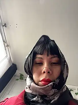 Snapshot of EemaHaruki chatting on November 2025 04:51:02 PM EemaHaruki online show from November 2025 04:51:02 PM