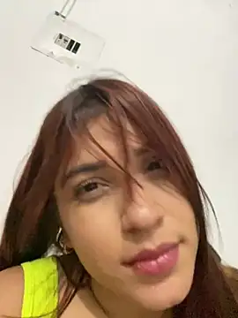 perlita05 online show from February 2025 02:25:01 AM