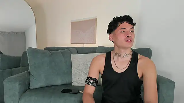 MatheoVelez online show from March 2025 09:00:01 AM