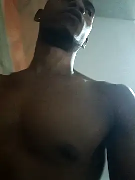 Snapshot of MAXIMO_JHONS chatting on October 2025 03:04:01 AM MAXIMO JHONS online show from October 2025 03:04:01 AM