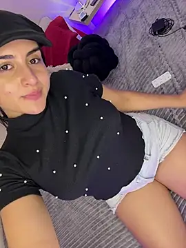 anniemorgan01 online show from October 2025 03:36:02 AM