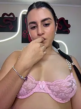 anniemorgan01 online show from October 2025 04:11:01 AM