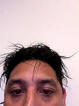 Alejandhz online show from October 2025 04:02:01 AM