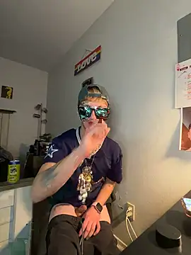 twentywithafelonyy online show from March 2025 12:56:02 PM