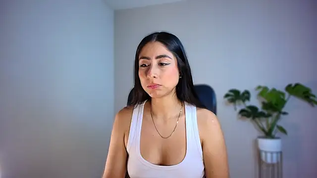 auroracaruso11 online show from January 2026 08:34:02 PM