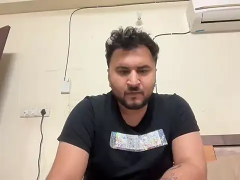 Snapshot of gauravgay93 chatting on February 2025 05:35:01 PM gauravgay93 online show from February 2025 05:35:01 PM