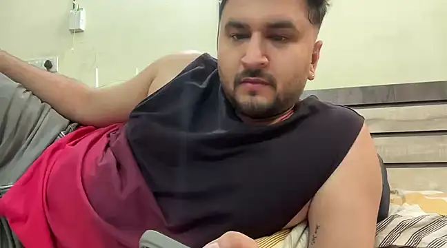 Snapshot of gauravgay93 chatting on March 2025 11:08:01 AM gauravgay93 online show from March 2025 11:08:01 AM