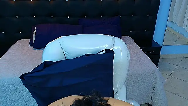 Lobo 17  online show from January 2025 03:42:01 AM