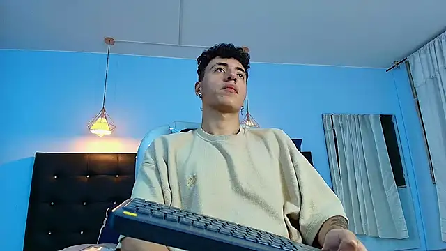 Lobo 17  online show from January 2025 06:54:01 AM