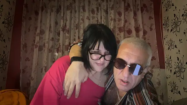 Snapshot of StellarTeam chatting on November 2025 11:15:01 PM StellarTeam online show from November 2025 11:15:01 PM