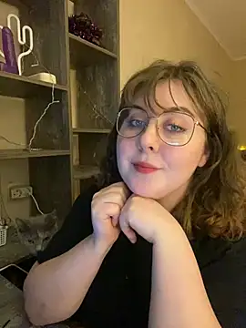 Snapshot of cinnabon_ chatting on January 2025 03:58:02 PM cinnabon online show from January 2025 03:58:02 PM