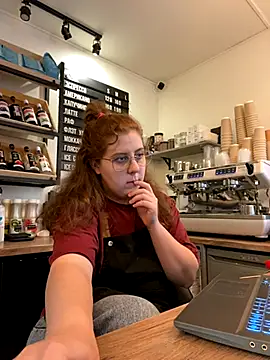 Snapshot of cinnabon_ chatting on September 2025 03:24:01 PM cinnabon online show from September 2025 03:24:01 PM