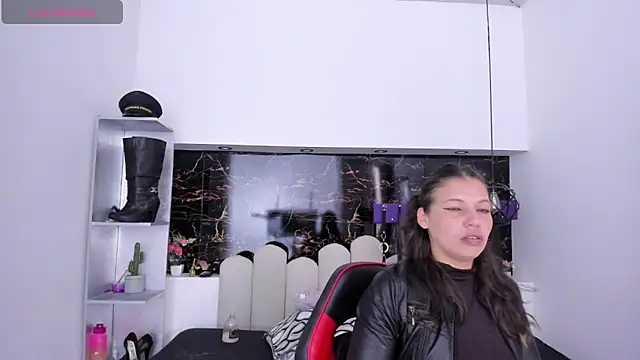 Snapshot of Kathia_Armstrong chatting on January 2025 12:50:01 PM Kathia Armstrong online show from January 2025 12:50:01 PM