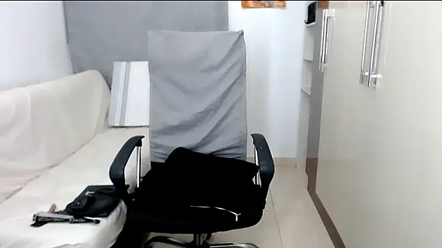 Laura-pervert online show from January 2025 12:14:02 AM