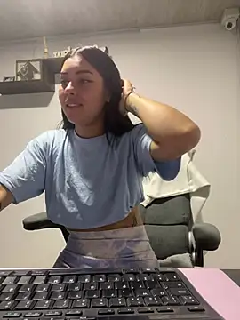 emily 22x online show from January 2025 12:29:01 AM