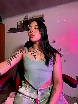 emily 22x online show from September 2025 09:41:02 PM