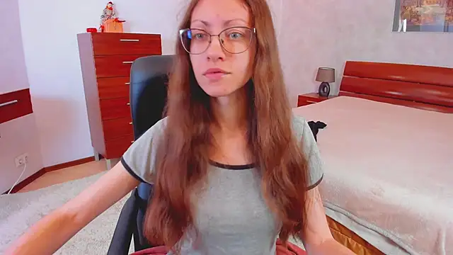 Pantyhose Mila online show from October 2025 07:03:02 PM