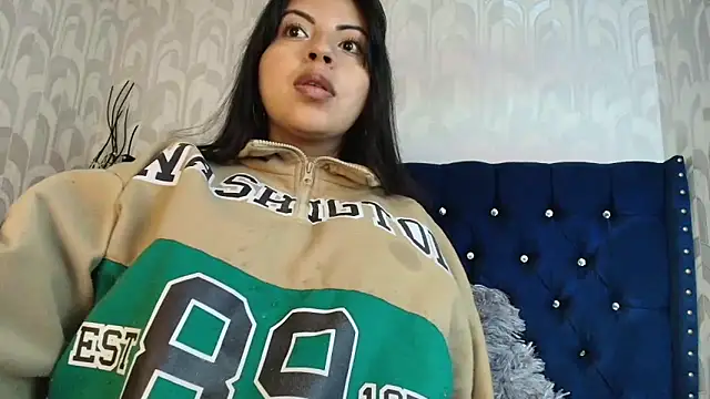 CarolineBrunx online show from May 2026 03:13:02 AM