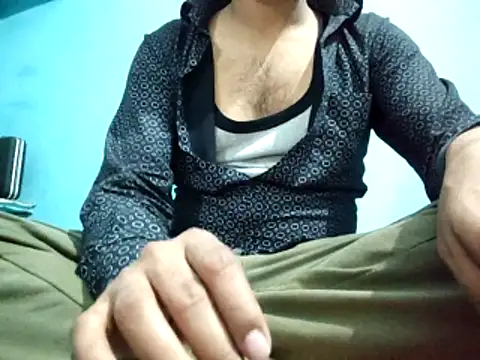 Ishan003 online show from October 2025 07:43:02 AM