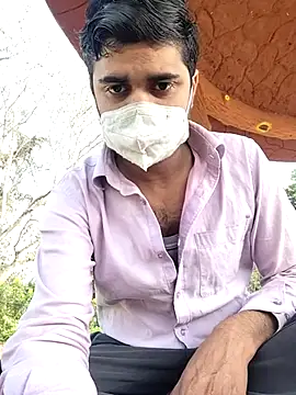 Snapshot of Ishan003 chatting on February 2026 03:06:01 AM Ishan003 online show from February 2026 03:06:01 AM