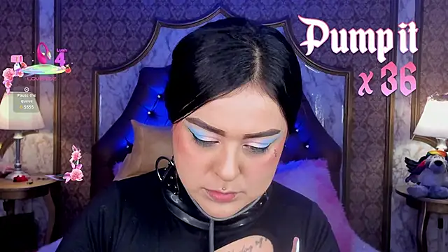 SoffiQueen online show from February 2026 02:26:02 PM