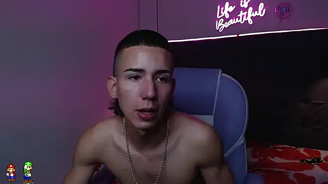 Snapshot of JackSwan18 chatting on December 2024 05:06:02 PM JackSwan18 online show from December 2024 05:06:02 PM