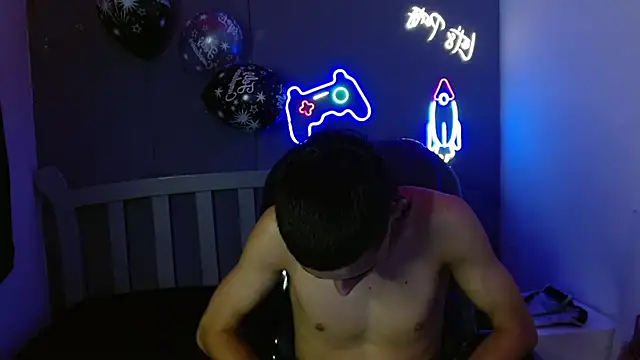 Snapshot of JackSwan18 chatting on January 2025 04:00:02 PM JackSwan18 online show from January 2025 04:00:02 PM