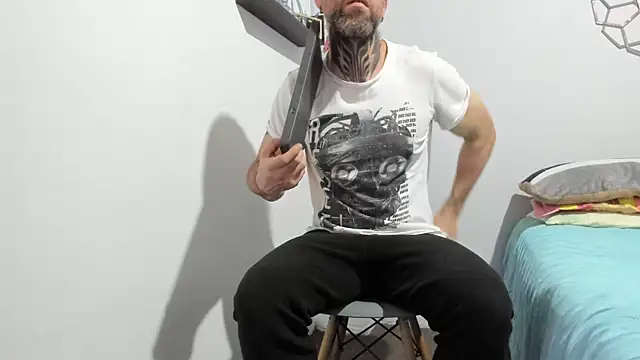 Antoniohot2024 online show from February 2025 12:06:02 PM