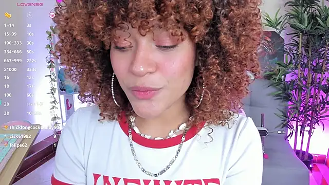 Snapshot of natty_romanof_18 chatting on January 2025 03:29:01 PM natty romanof 18 online show from January 2025 03:29:01 PM