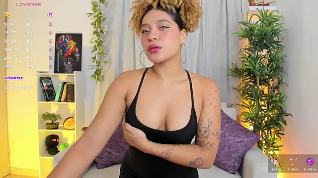 Snapshot of natty_romanof_18 chatting on July 2026 11:48:01 AM natty romanof 18 online show from July 2026 11:48:01 AM