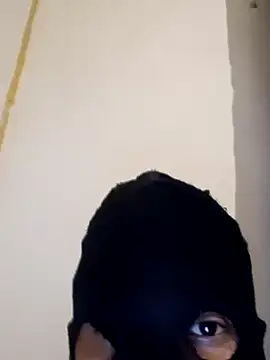 Snapshot of Skinnyben10 chatting on January 2025 08:22:01 PM Skinnyben10 online show from January 2025 08:22:01 PM