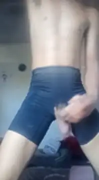 Snapshot of Skinnyben10 chatting on February 2025 01:14:02 PM Skinnyben10 online show from February 2025 01:14:02 PM