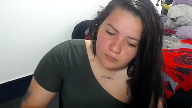 Snapshot of shopyymessyy chatting on December 2024 06:13:01 PM shopyymessyy online show from December 2024 06:13:01 PM