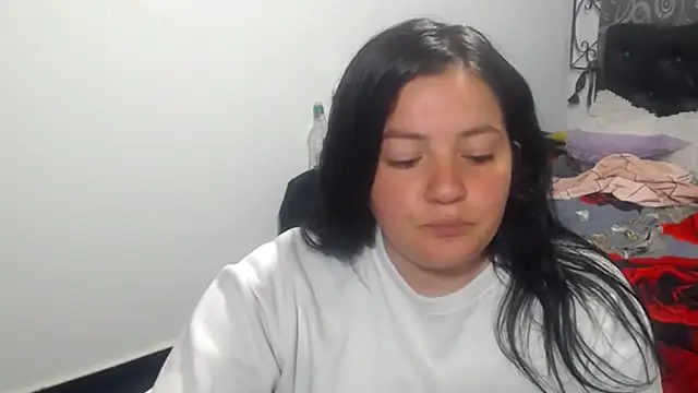 Snapshot of shopyymessyy chatting on December 2024 11:47:02 PM shopyymessyy online show from December 2024 11:47:02 PM