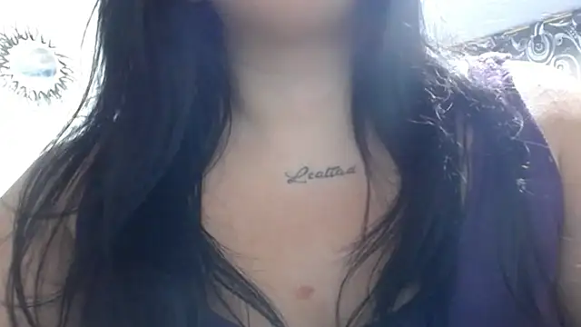 Snapshot of shopyymessyy chatting on December 2024 05:55:01 PM shopyymessyy online show from December 2024 05:55:01 PM