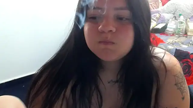 Snapshot of shopyymessyy chatting on January 2025 10:22:01 PM shopyymessyy online show from January 2025 10:22:01 PM