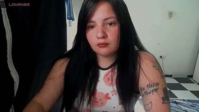 Snapshot of shopyymessyy chatting on March 2025 01:51:01 PM shopyymessyy online show from March 2025 01:51:01 PM