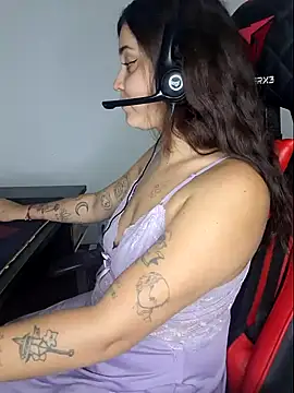 Snapshot of luuhcat09 chatting on January 2025 01:48:01 AM luuhcat09 online show from January 2025 01:48:01 AM