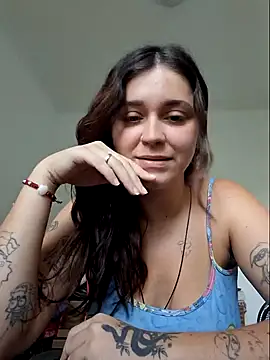 Snapshot of luuhcat09 chatting on February 2025 10:43:02 AM luuhcat09 online show from February 2025 10:43:02 AM