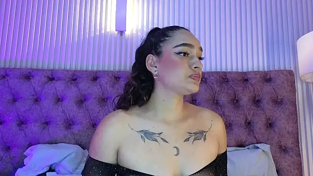 EMILYY FOXY online show from February 2026 06:59:01 PM
