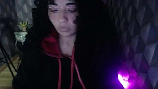 Sofiacowperx online show from February 2025 07:36:01 PM