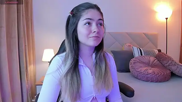 Lau Bee online show from February 2025 03:49:02 PM