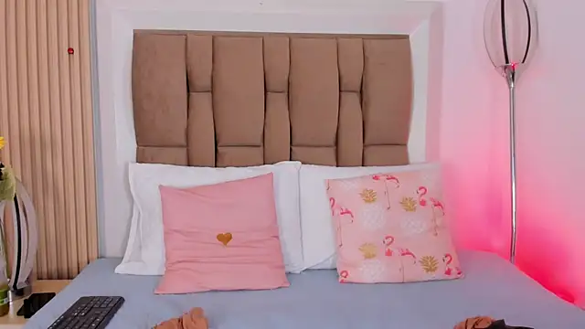 Clarisse28 online show from March 2026 07:36:02 PM