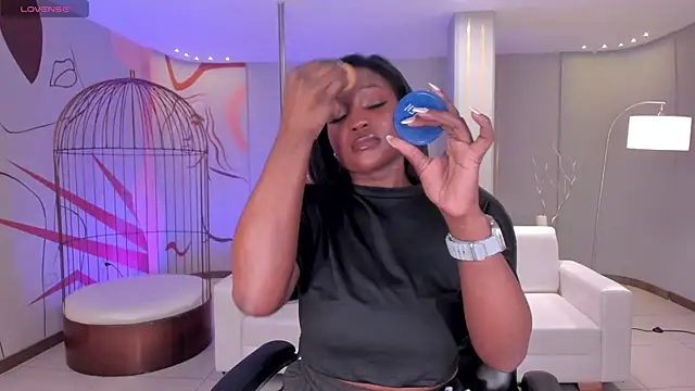 SavannahStorm online show from November 2025 12:52:01 PM