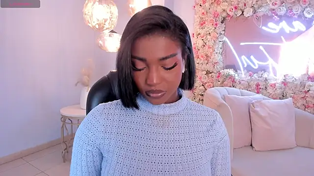 SavannahStorm online show from April 2026 12:25:01 PM