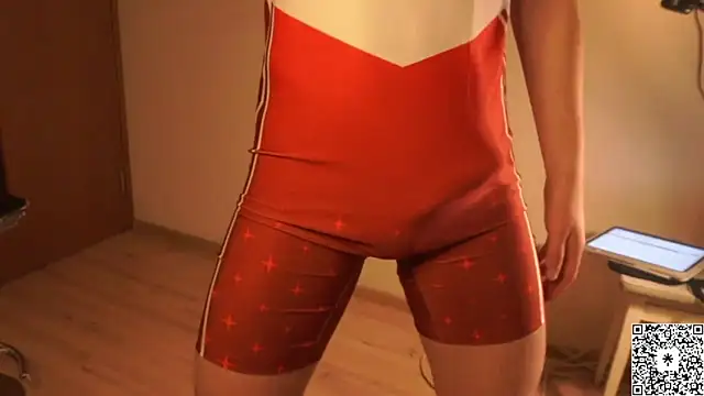 curlyboyy  online show from February 2025 03:53:01 PM